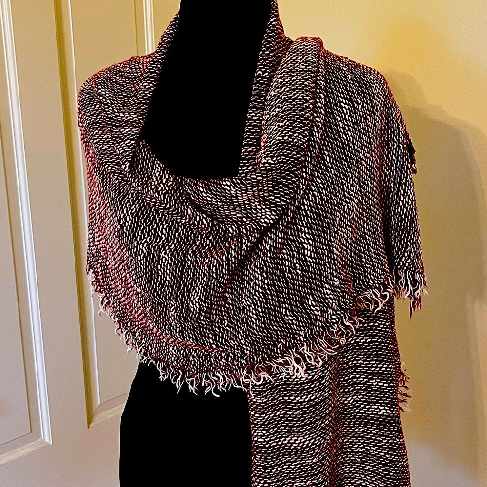 Maroon/white wrap - Picture 2 of 4